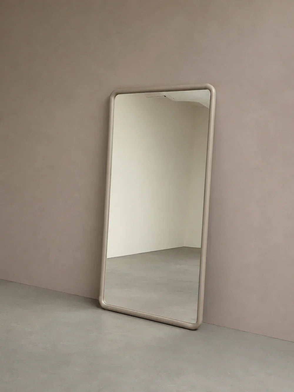 Miroir rectangulaire pleine longueur Mia – Bois de style Japandi – Taupe – 200 × 100 cm